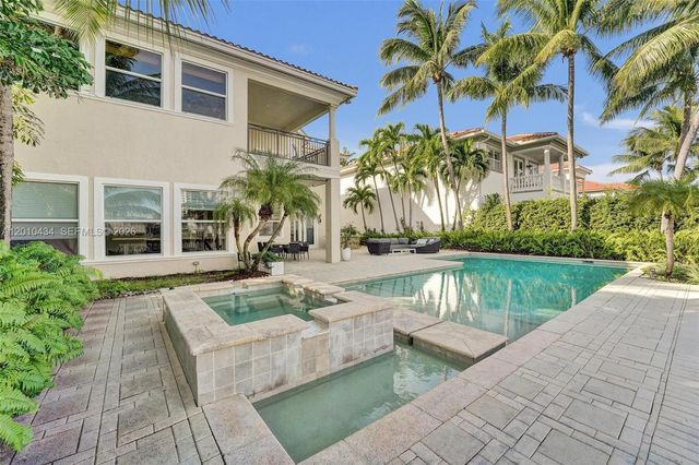 1575 Windjammer Way, Hollywood, FL 33019