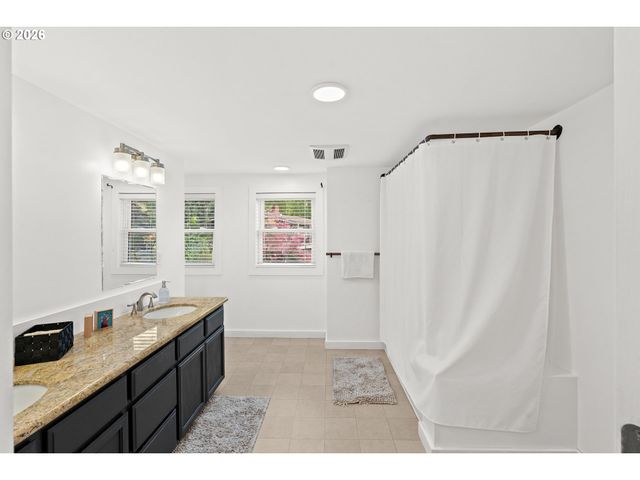 12330 Sw 60TH Ave, Portland, OR 97219