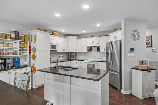 1187 Finley Beech Rd, Lewisburg, TN 37091