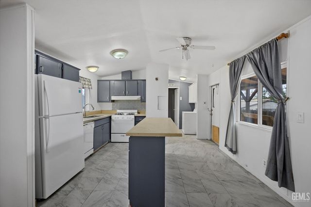 14035 Rosedale Highway 7, Bakersfield, CA 93314