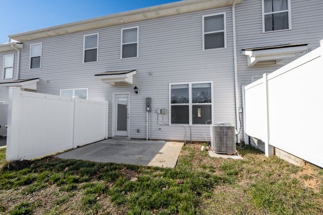 232 Warrior Pl, Ashland City, TN 37015