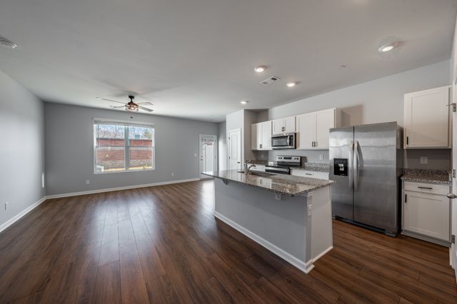 232 Warrior Pl, Ashland City, TN 37015