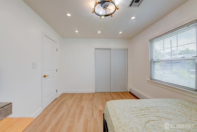 50 Chestnut St Street, Edison, NJ 08817