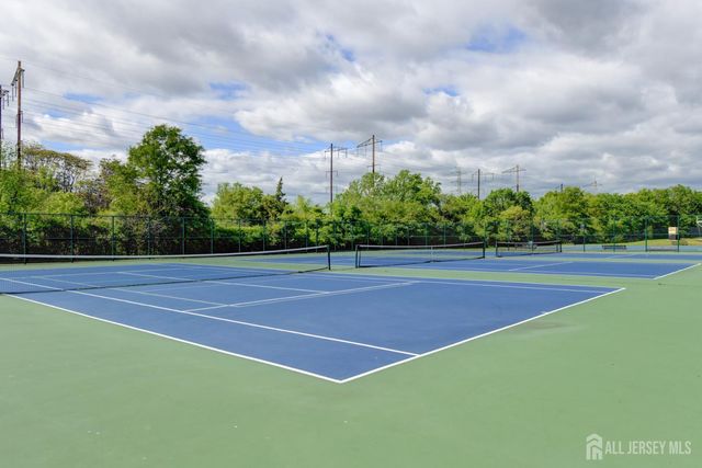 50 Chestnut St Street, Edison, NJ 08817