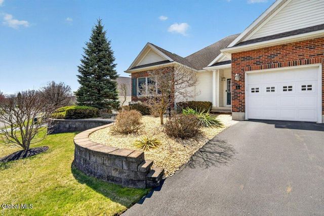 1 Conway Circle, Colonie, NY 12211