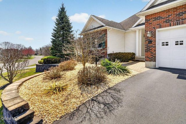 1 Conway Circle, Colonie, NY 12211