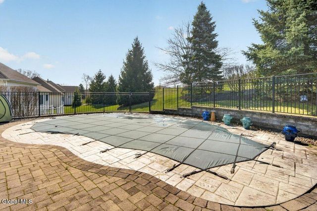 1 Conway Circle, Colonie, NY 12211