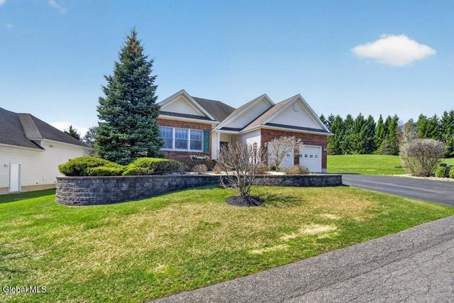 1 Conway Circle, Colonie, NY 12211