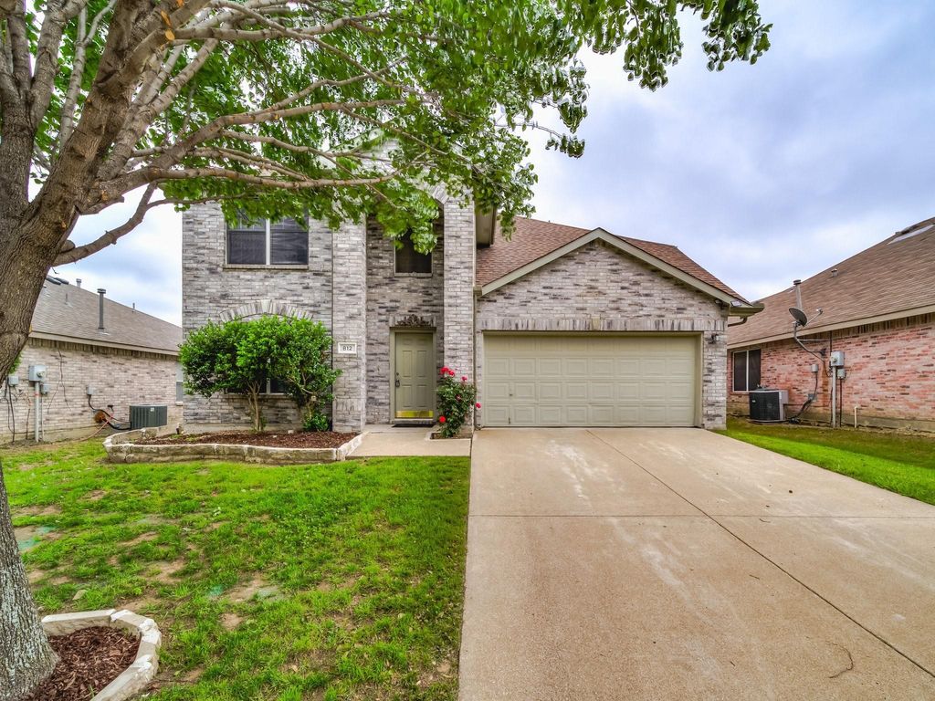 812 Sussex Drive, Mckinney, TX 75071