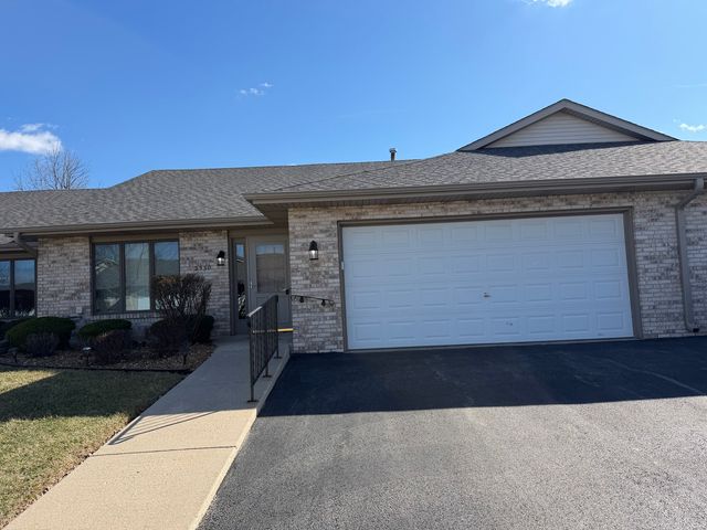 2530 Par Four Court C, Joliet, IL 60436