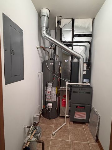 2530 Par Four Court C, Joliet, IL 60436