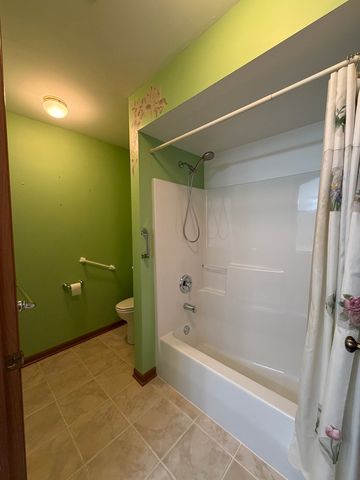 2530 Par Four Court C, Joliet, IL 60436