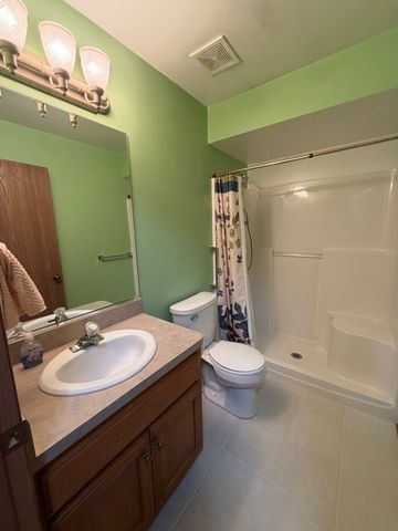 2530 Par Four Court C, Joliet, IL 60436