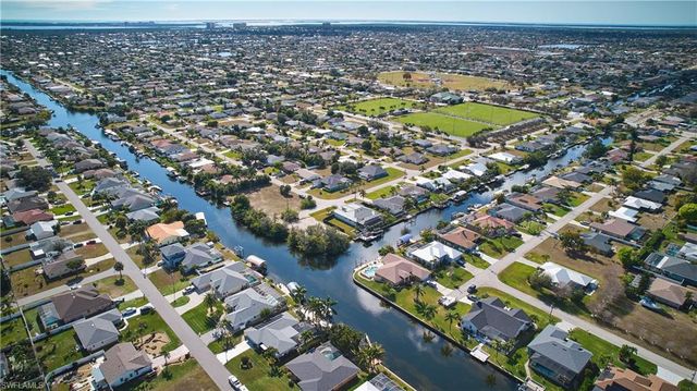201 SW 40th ST, Cape Coral, FL 33914