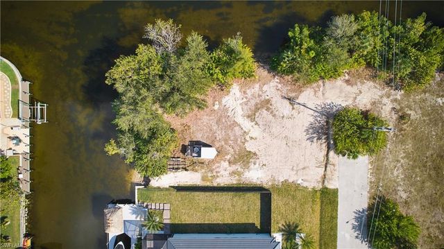 201 SW 40th ST, Cape Coral, FL 33914