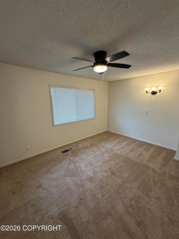 1225 Elegante Lane, Anchorage, AK 99501