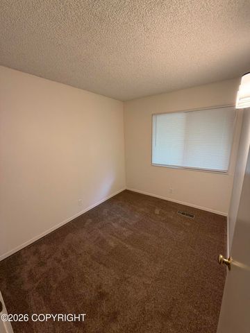 1225 Elegante Lane, Anchorage, AK 99501