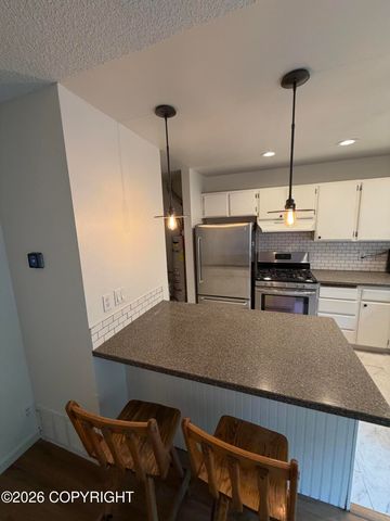 1225 Elegante Lane, Anchorage, AK 99501
