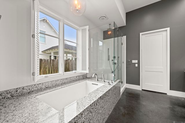 9339 Pieta Ln, Baton Rouge, LA 70809