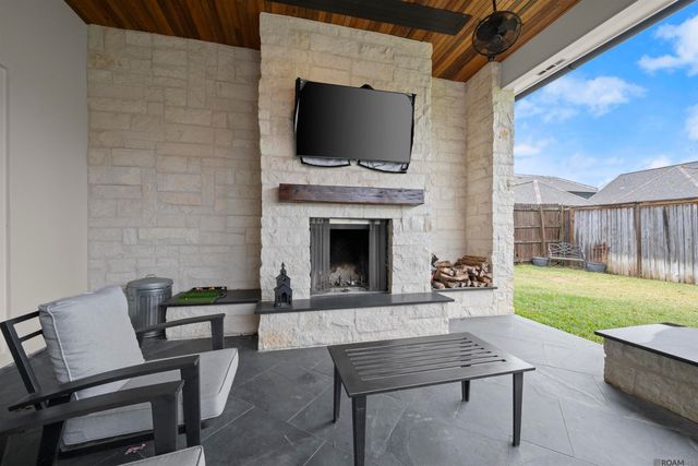 9339 Pieta Ln, Baton Rouge, LA 70809