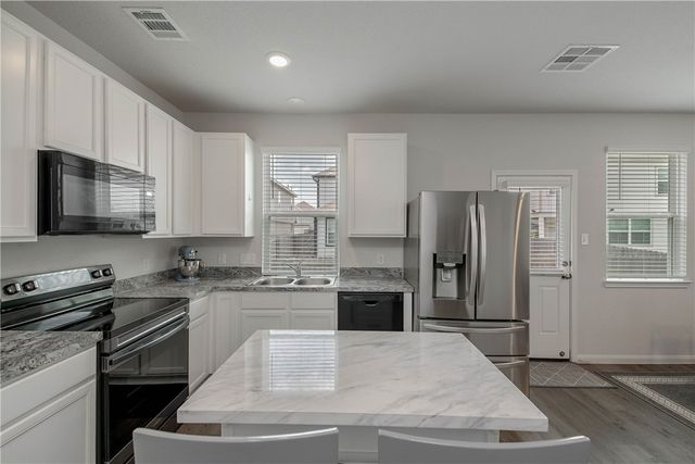 1415 Desire Lane, Bryan, TX 77803