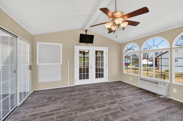 2221 Bentley Manor Drive, Fenton, MO 63026