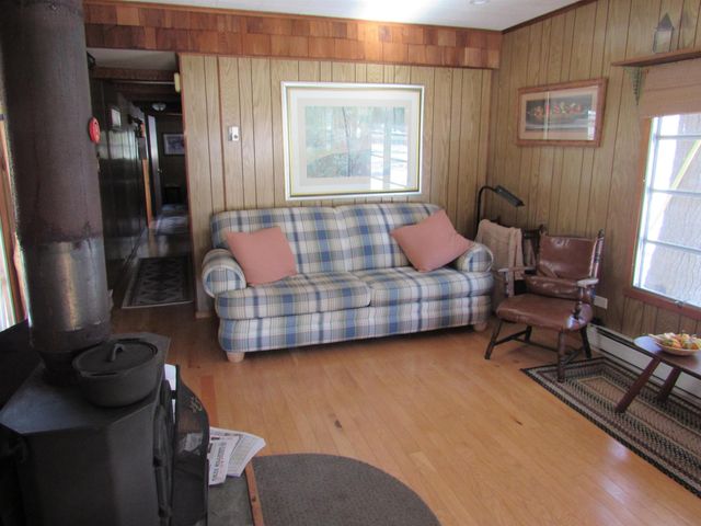 2036 VTRT 30 Route, Jamaica, VT 05343