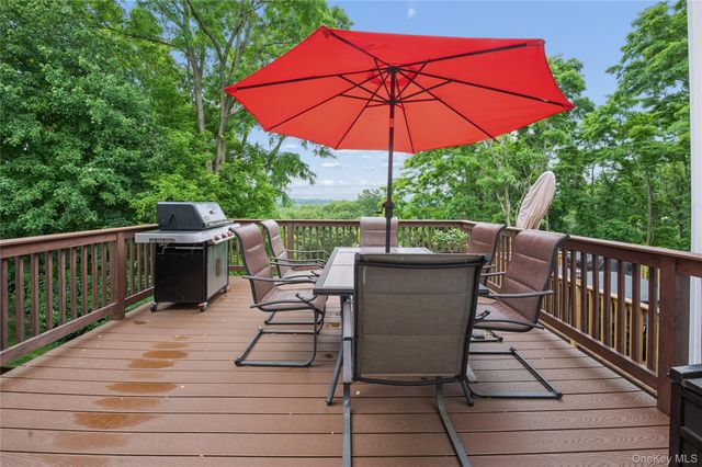 2702 Watch Hill Drive, Tarrytown, NY 10591