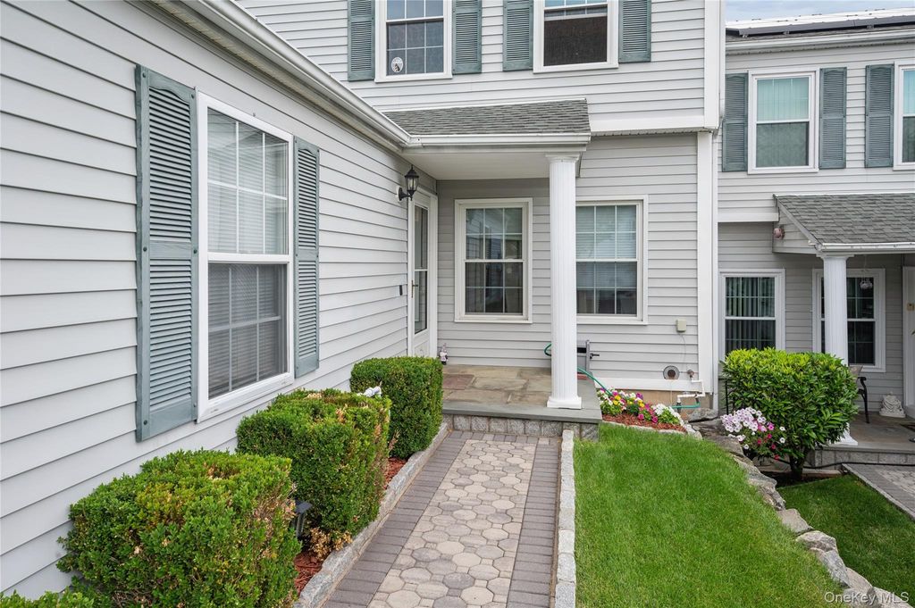 2702 Watch Hill Drive, Tarrytown, NY 10591