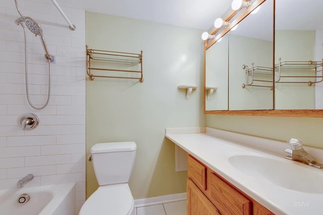 337 N Carter Street 101, Palatine, IL 60067