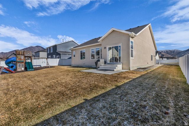 141 N PINNACLE AVE, Mapleton, UT 84664