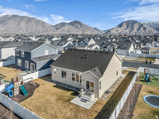 141 N PINNACLE AVE, Mapleton, UT 84664