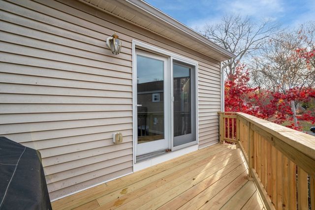 2 Alnette Rd, Merrimac, MA 01860