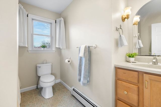 2 Alnette Rd, Merrimac, MA 01860