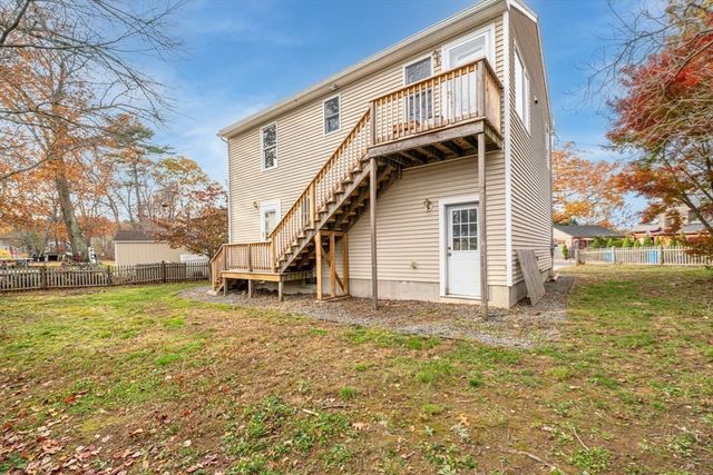 2 Alnette Rd, Merrimac, MA 01860