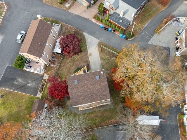 2 Alnette Rd, Merrimac, MA 01860