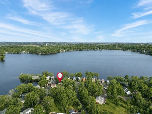 2 Alnette Rd, Merrimac, MA 01860