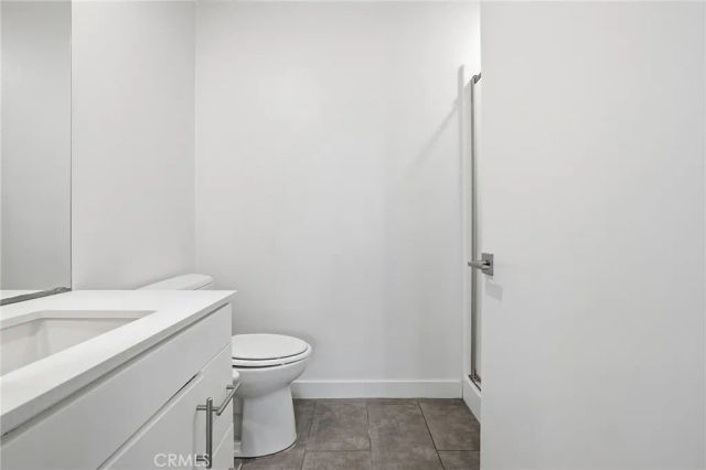 2700 E Chaucer 13, Los Angeles, CA 90065