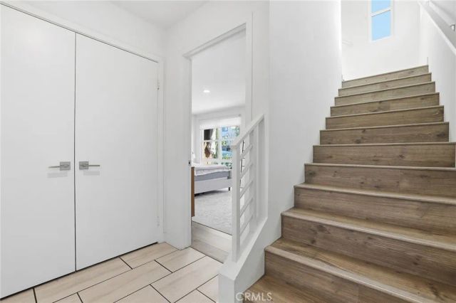 2700 E Chaucer 13, Los Angeles, CA 90065