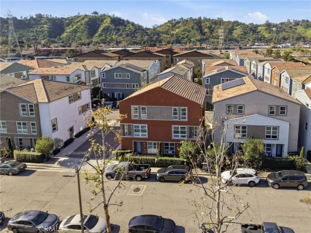 2700 E Chaucer 13, Los Angeles, CA 90065