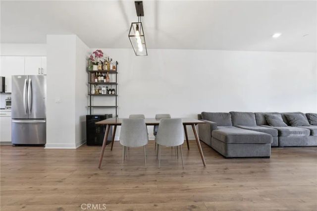 2700 E Chaucer 13, Los Angeles, CA 90065