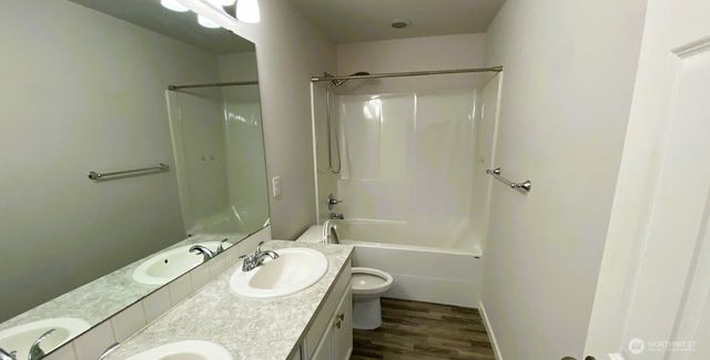 19541 136th Street E, Bonney Lake, WA 98391