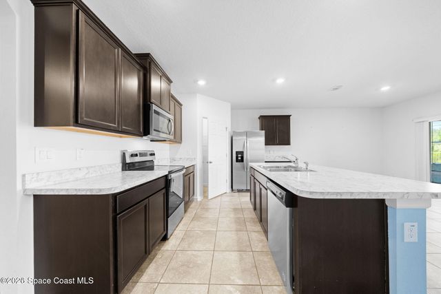 549 Lafayette Street SW, Palm Bay, FL 32908