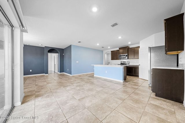 549 Lafayette Street SW, Palm Bay, FL 32908