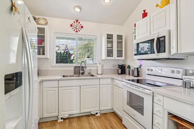 3760 Vista Campana S 72, Oceanside, CA 92057