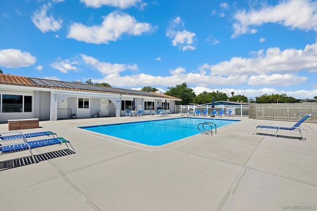 3760 Vista Campana S 72, Oceanside, CA 92057