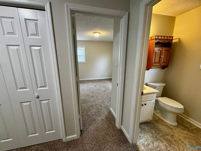 1775 Jeff Road A, Huntsville, AL 35806