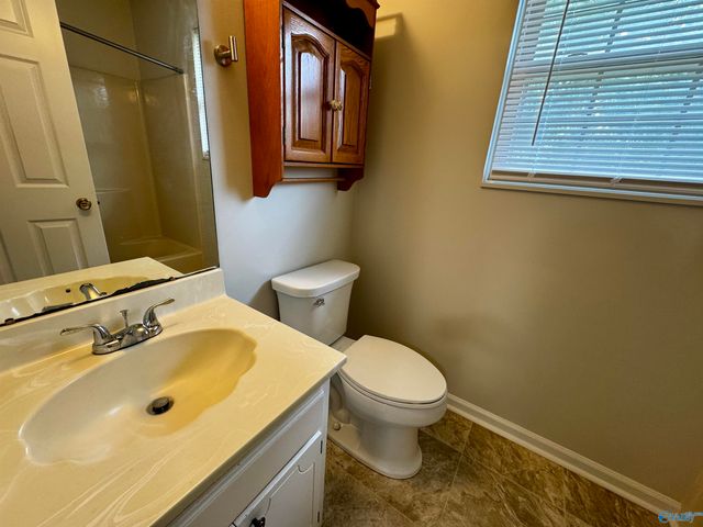 1775 Jeff Road A, Huntsville, AL 35806