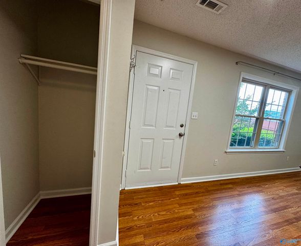 1775 Jeff Road A, Huntsville, AL 35806