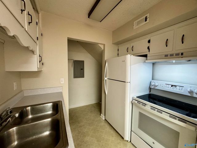 1775 Jeff Road A, Huntsville, AL 35806